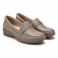 Daina - Mocassino comfort tortora con fibbia dorata